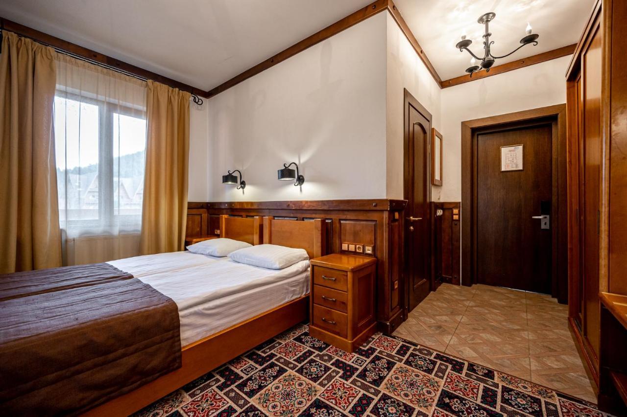 Tatariv Deluxe Hotel Luaran gambar