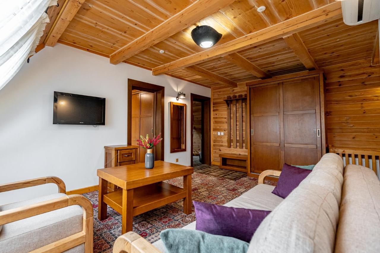 Tatariv Deluxe Hotel Luaran gambar